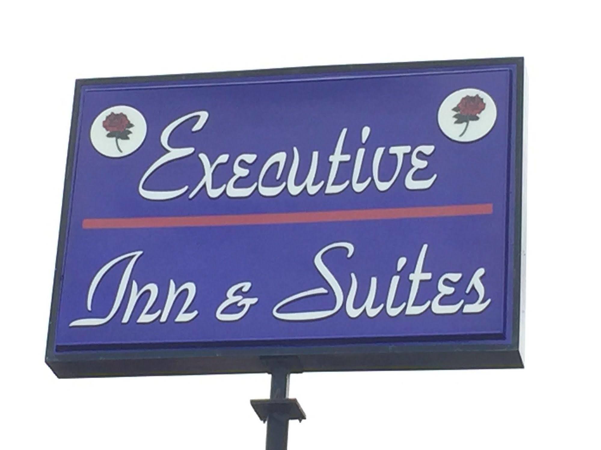Executive Inn And Suites Dyersburg Ngoại thất bức ảnh